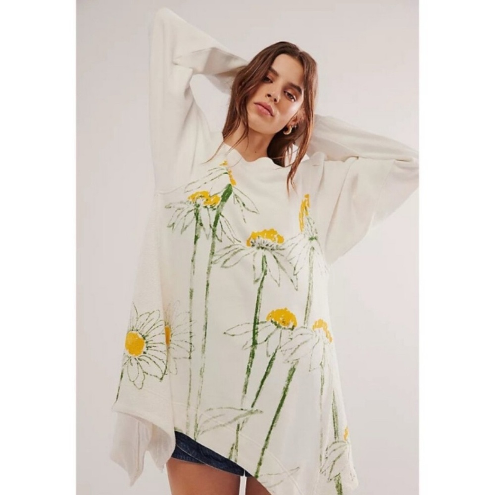 NWT RARE Free People Flowers Sweatshirt in Ivory Combo size Large